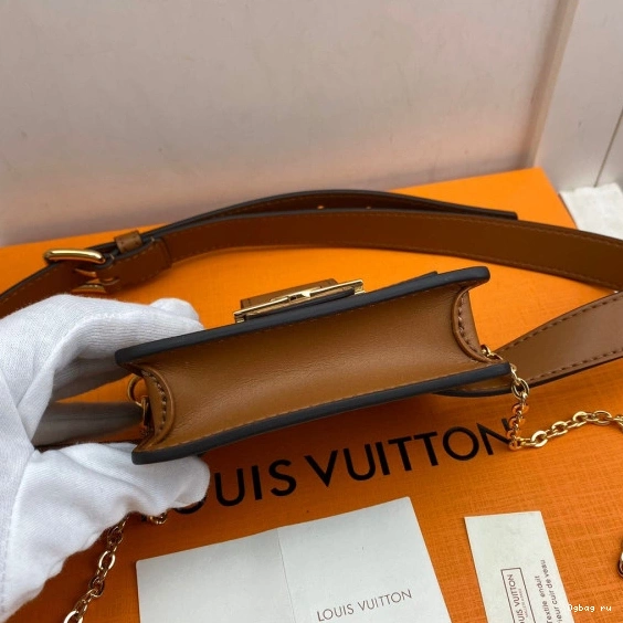 VUITTON BB BUMBAG DAUPHINE LOUIS 0801